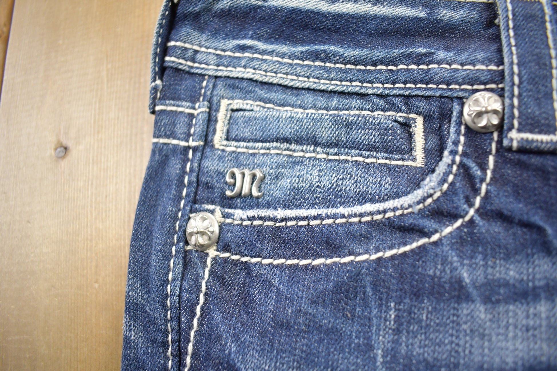 Vintage Y2K Miss Me Bedazzled Low Rise Jeans Size 26x33