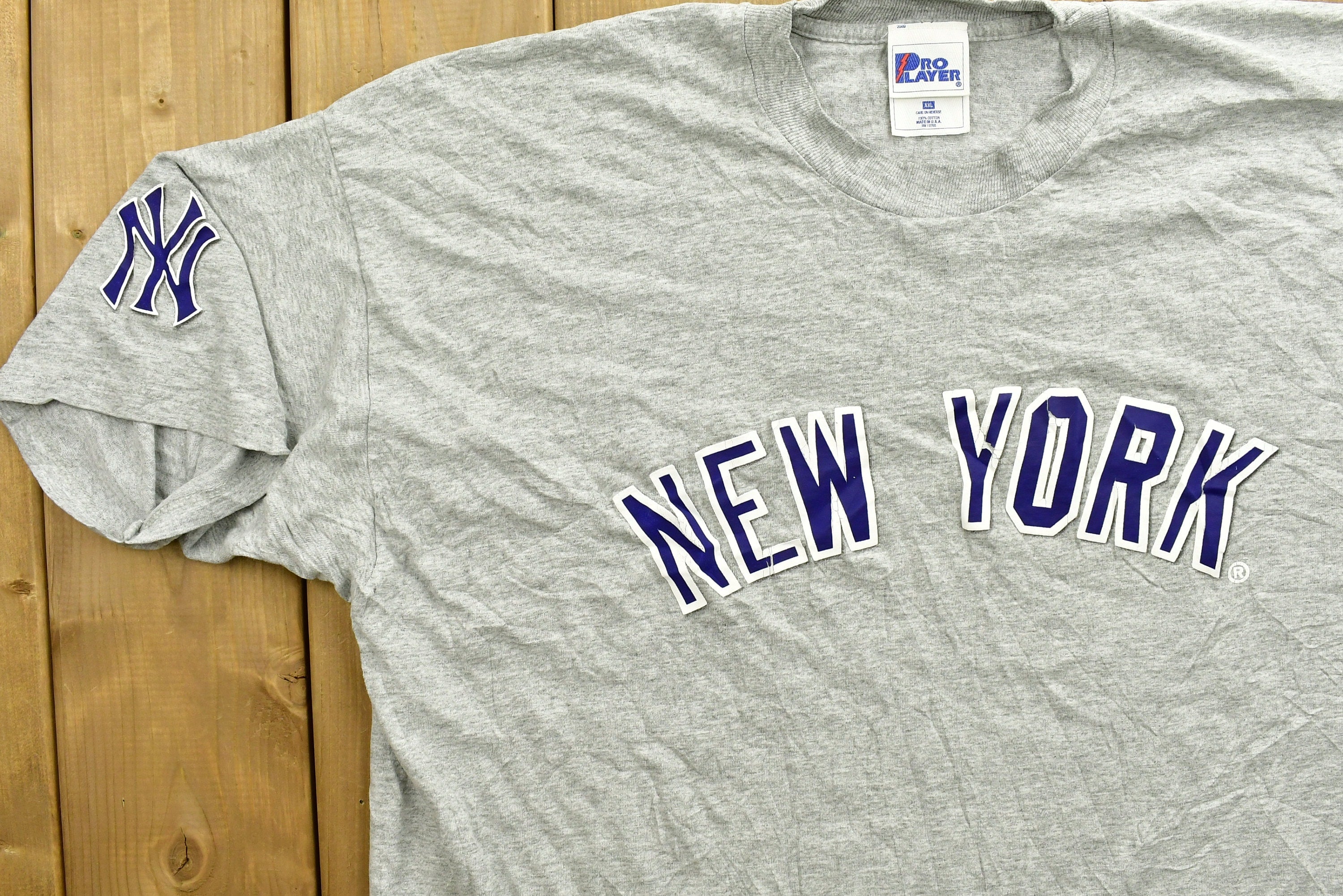 Vintage 1990s New York Yankees T-shirt