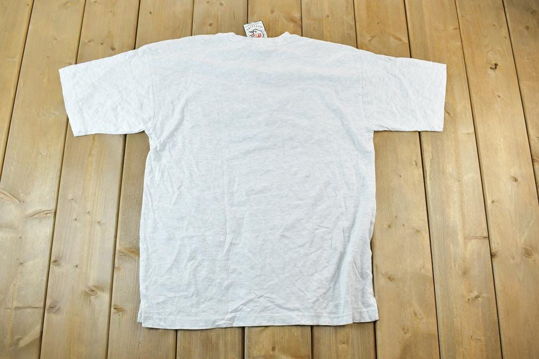 Vintage 1990s Deadstock Edmonton Eskimos Single Stitch Graphic Print T-Shirt