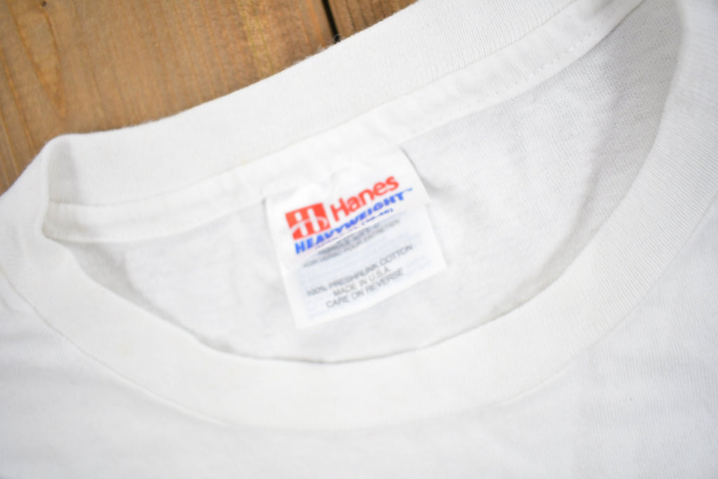 Vintage 1990s World Happiness Graphic T Shirt