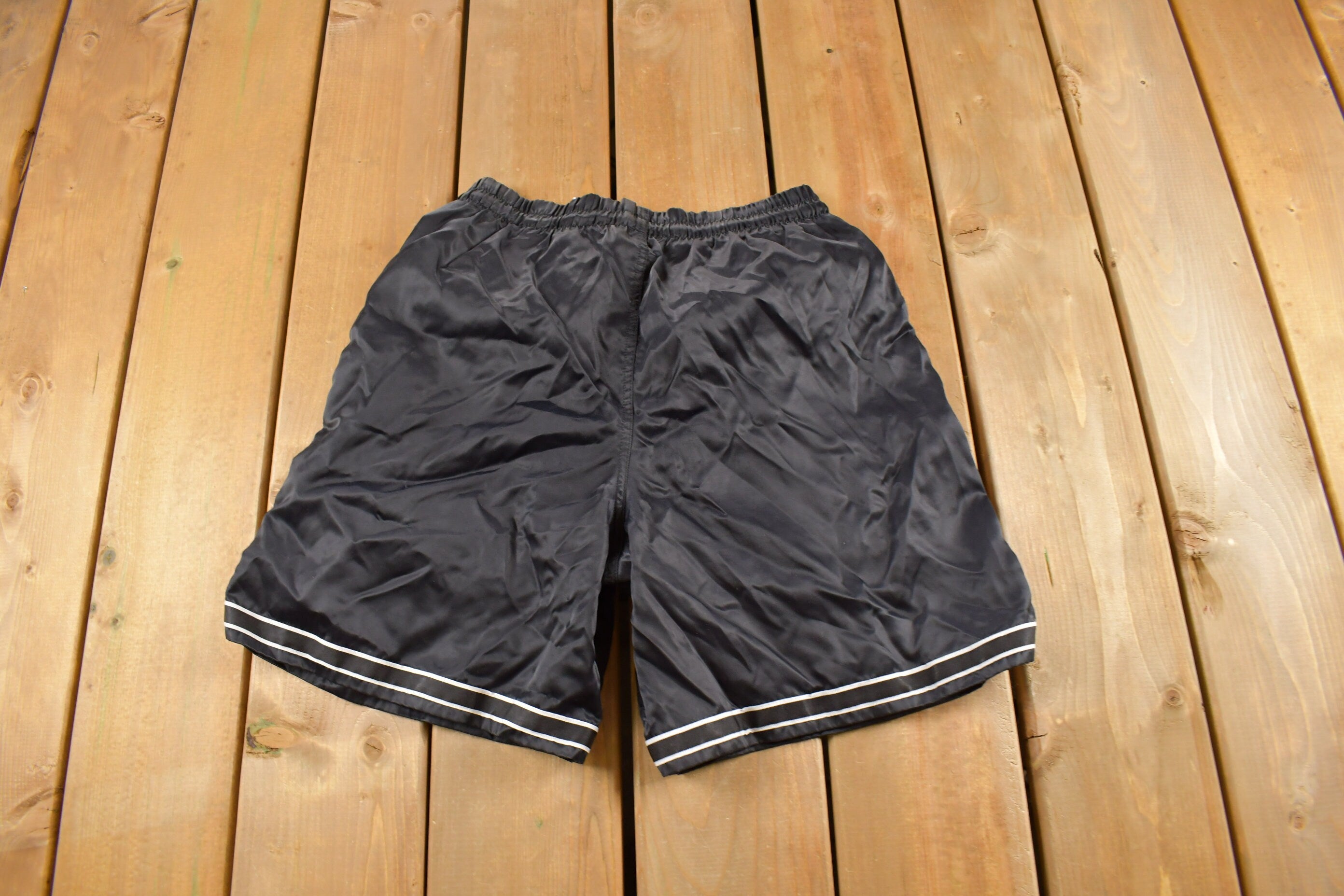 Vintage 1990s Nike Mini Swoosh Women's Gym Shorts Size S 4-6