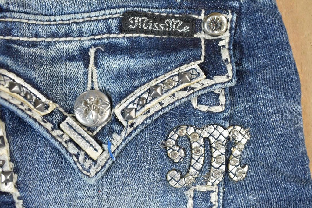 Vintage Y2K Miss Me Bedazzled Low Rise Jeans Size 26x31