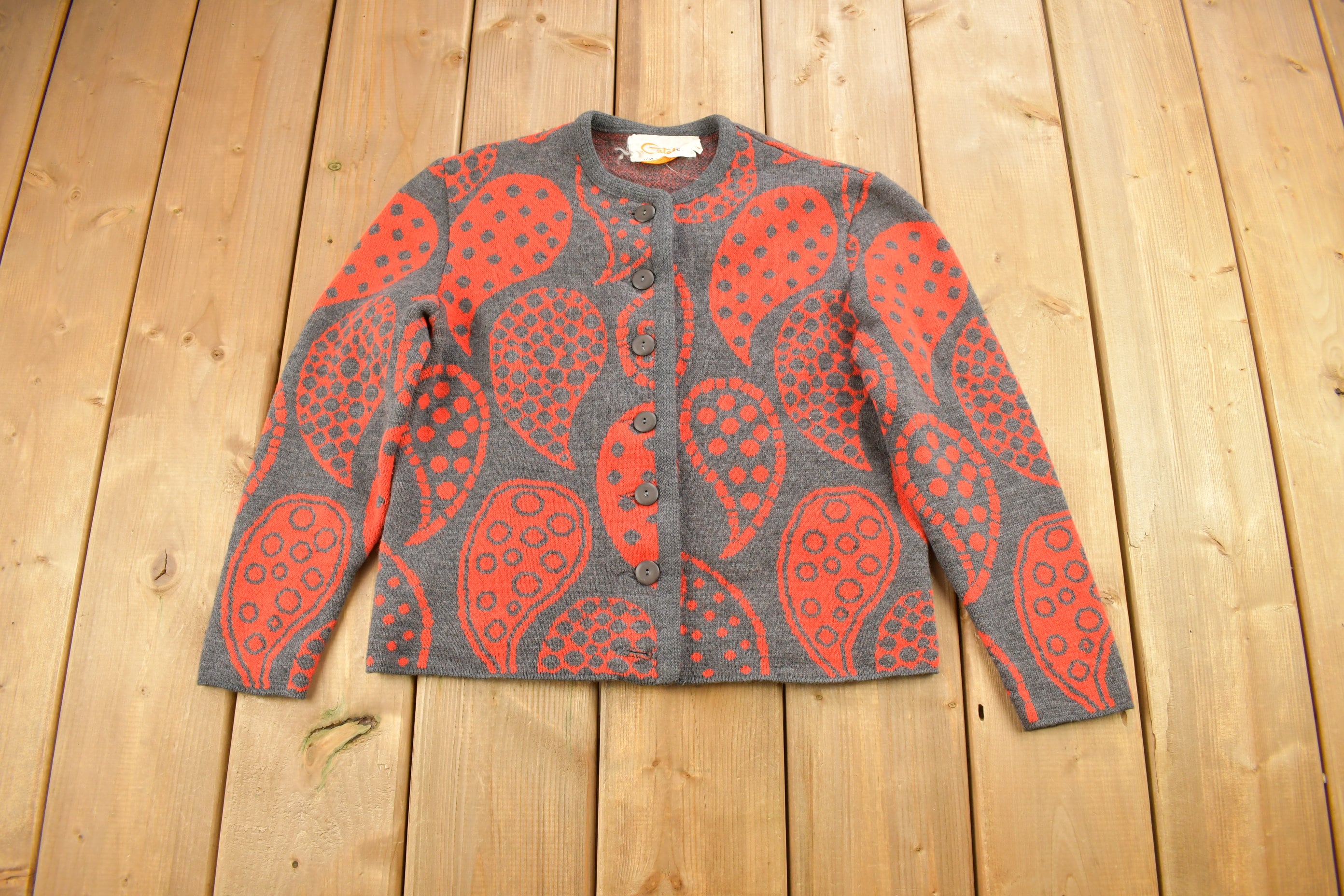 Vintage 1960s Paisley Graphic Knitted Cardigan Sweater /