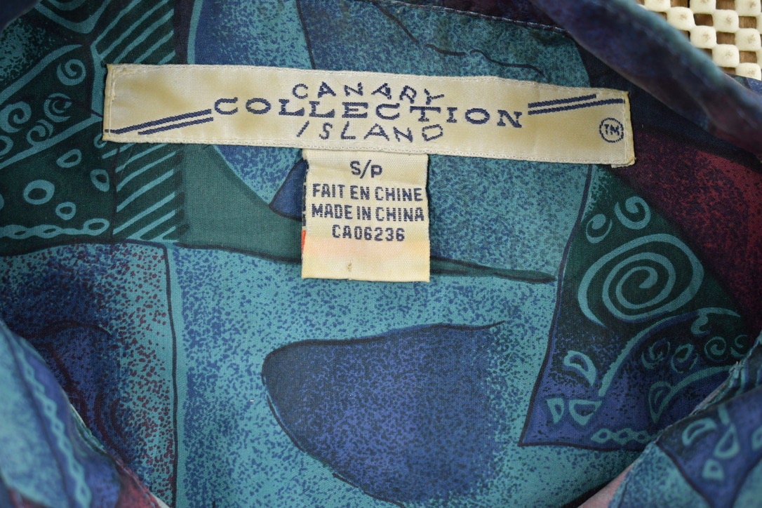 Vintage 1990s Abstract Pattern Canary Island Collection Short Sleeve Button Up Shirt