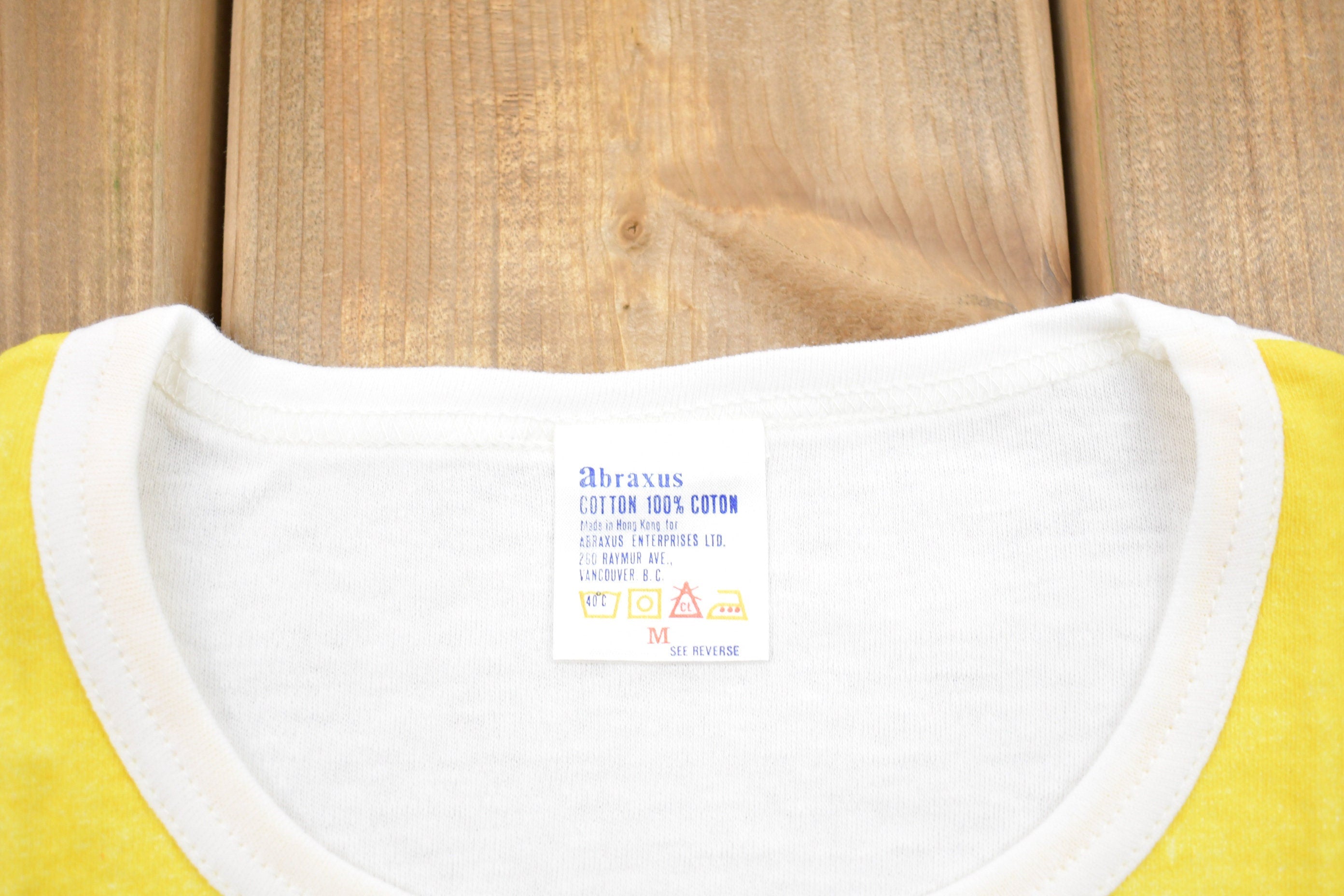 Vintage 1970s Contrast Faded Graphic T-Shirt