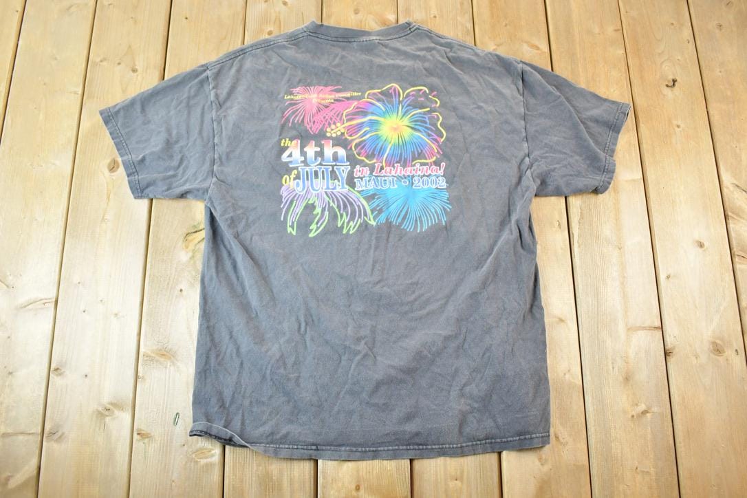 Vintage 2002 4th Of July Maui Sun Faded Souvenir T-Shirt Men's L