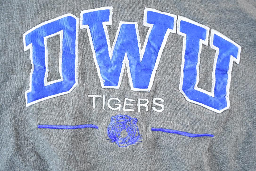 Vintage 1990s DWU Tigers University Crewneck Mens L