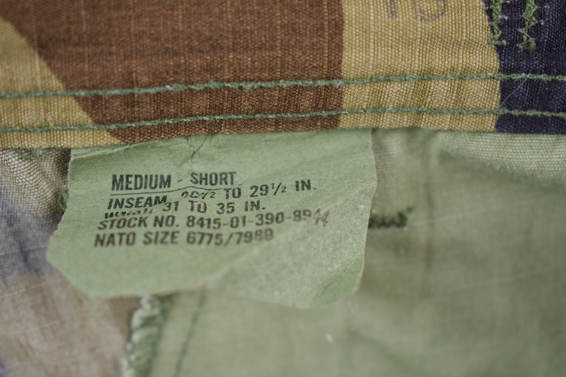 Vintage 1990s Army Camouflage Cargo Pants Size 32 x 30 / Streetwear / Army Pants / Military Pant's / Vintage Cargos / Made In