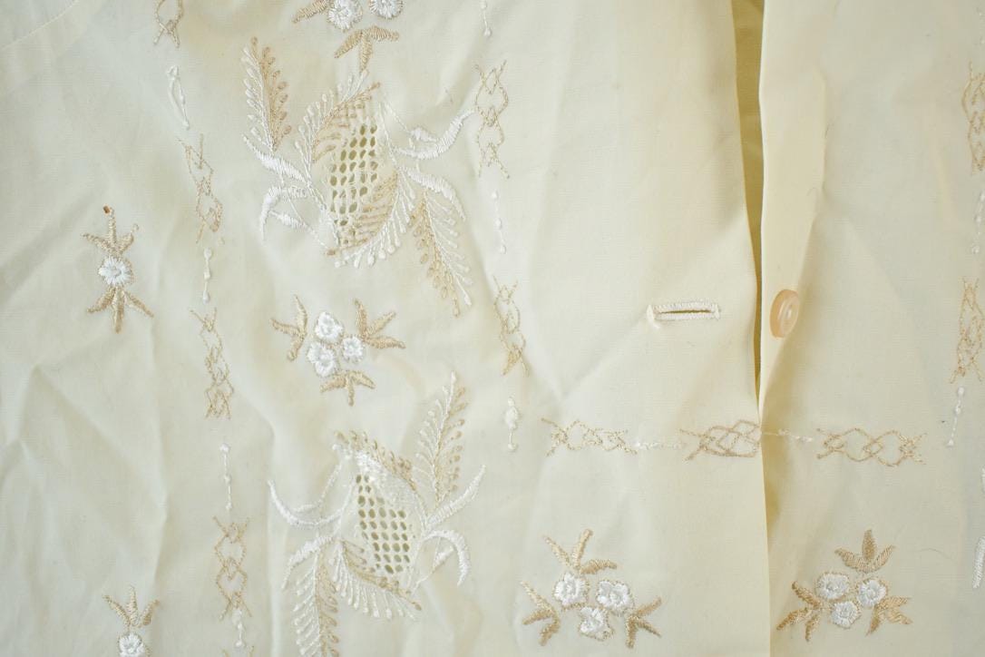 Vintage 1970s Viginia Womens wear Button Up Polo Style Shirt