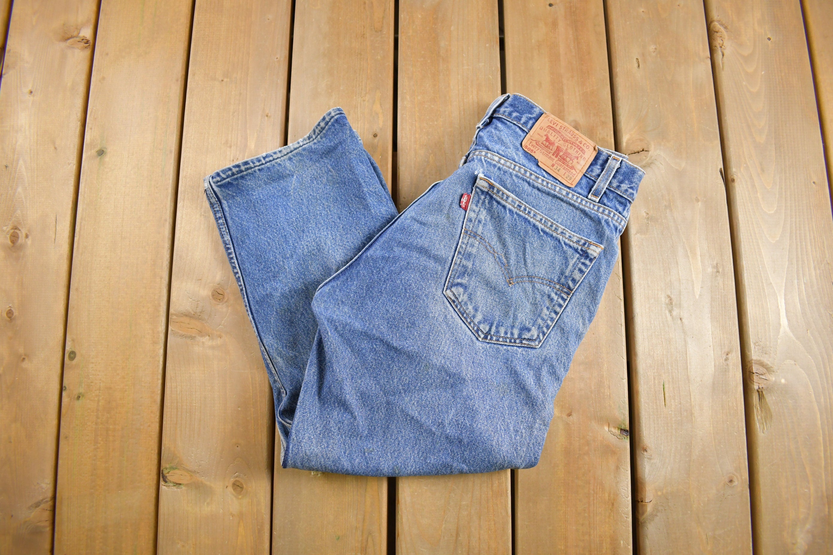Vintage 1990s Levi's 505 Red Tab Jeans Size 32 x 23