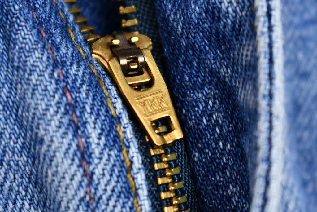 Vintage 1990s Levi's Light Wash Relaxed Fit Jeans