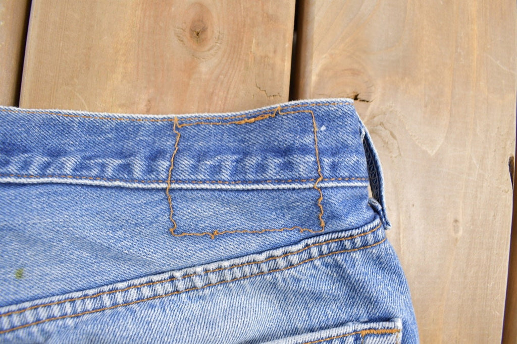 Vintage 1990s Levi's 550 Red Tab Denim Jeans Size 34 x 35