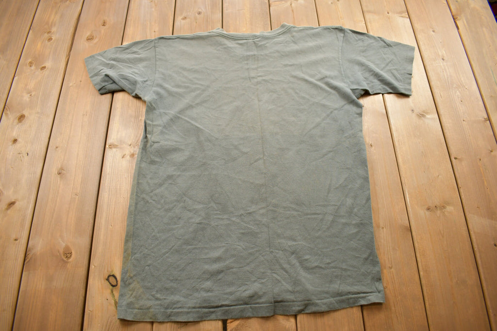 Vintage 1990s Tennessee River Deer's Graphic T-Shirt
