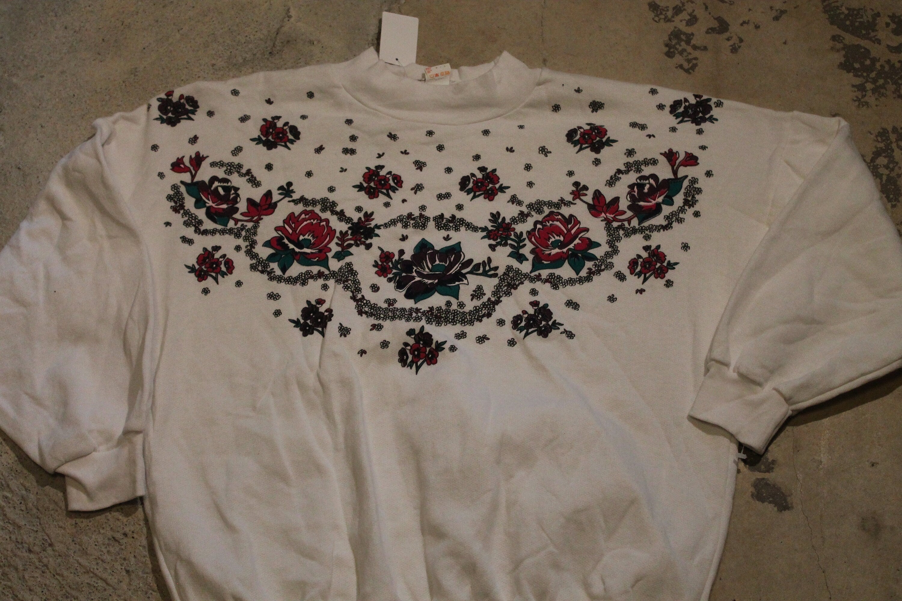 Vintage 1990s Flower Graphic Crewneck
