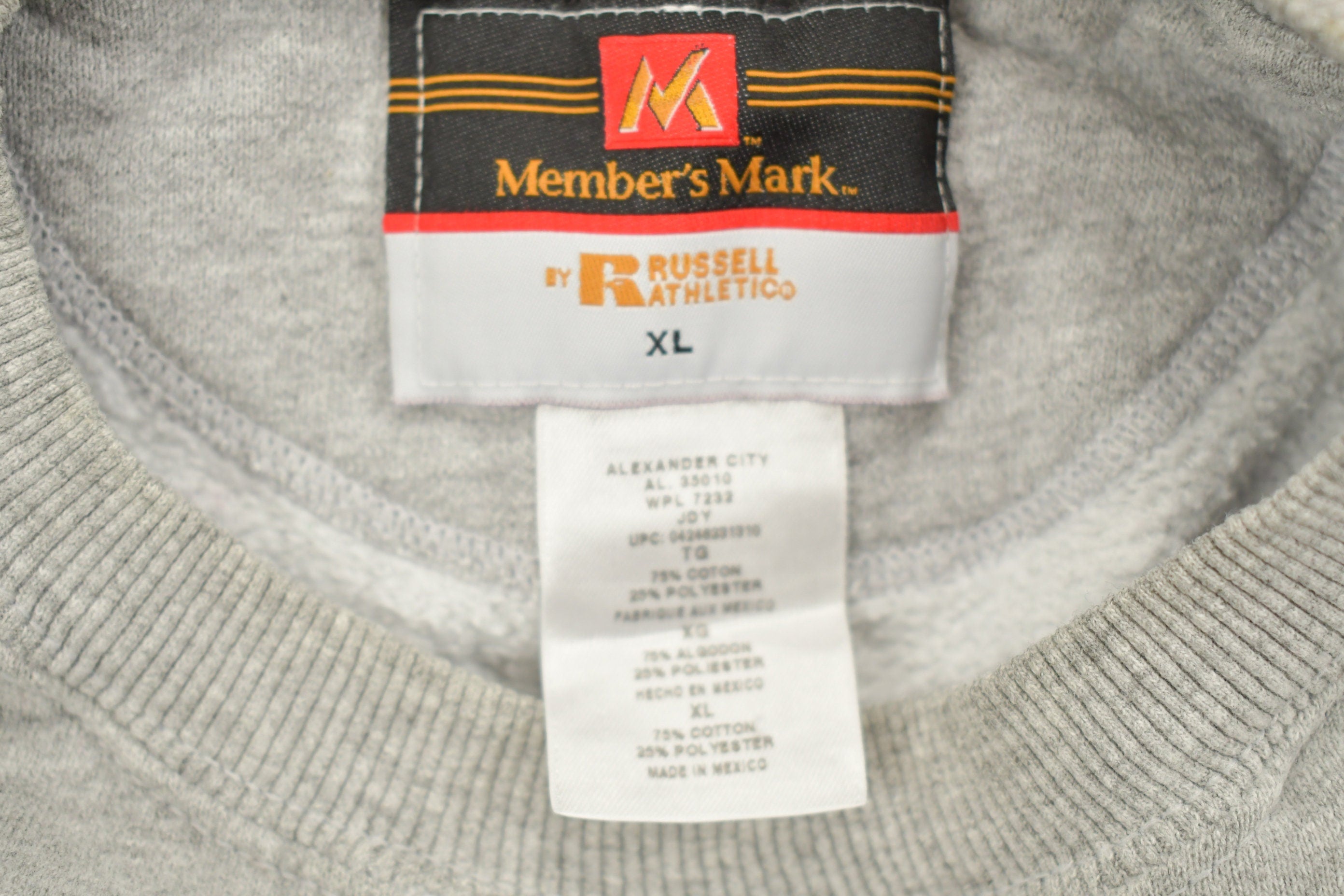 Vintage 1990s Blank Russell Atletico Crewneck Sweatshirt