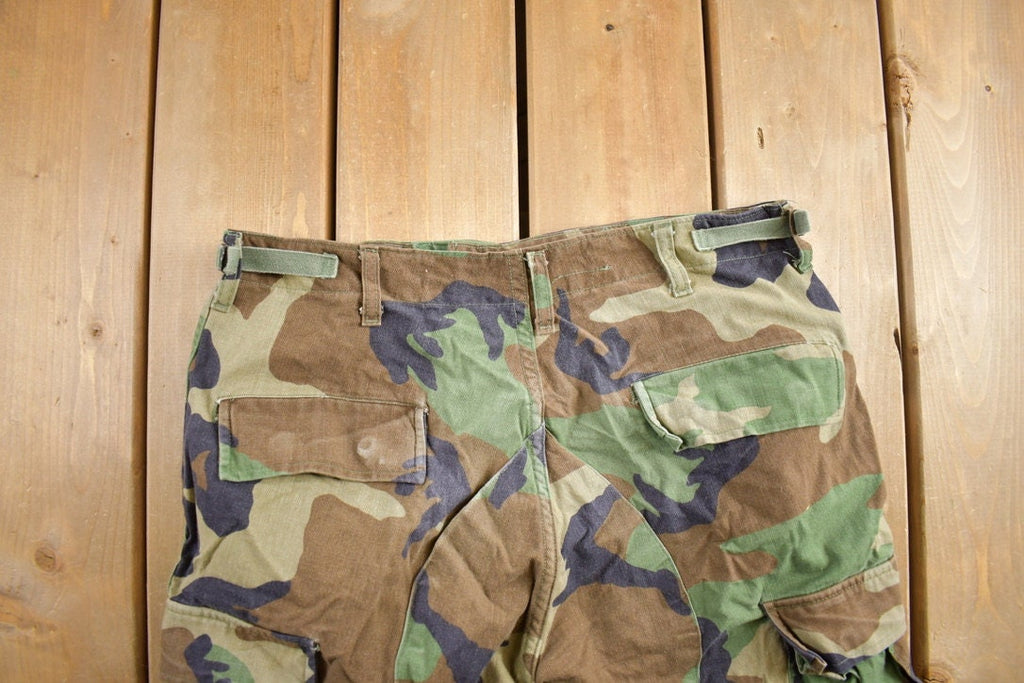 Vintage 1990s Army Camouflage Cargo Pants Size 31x29