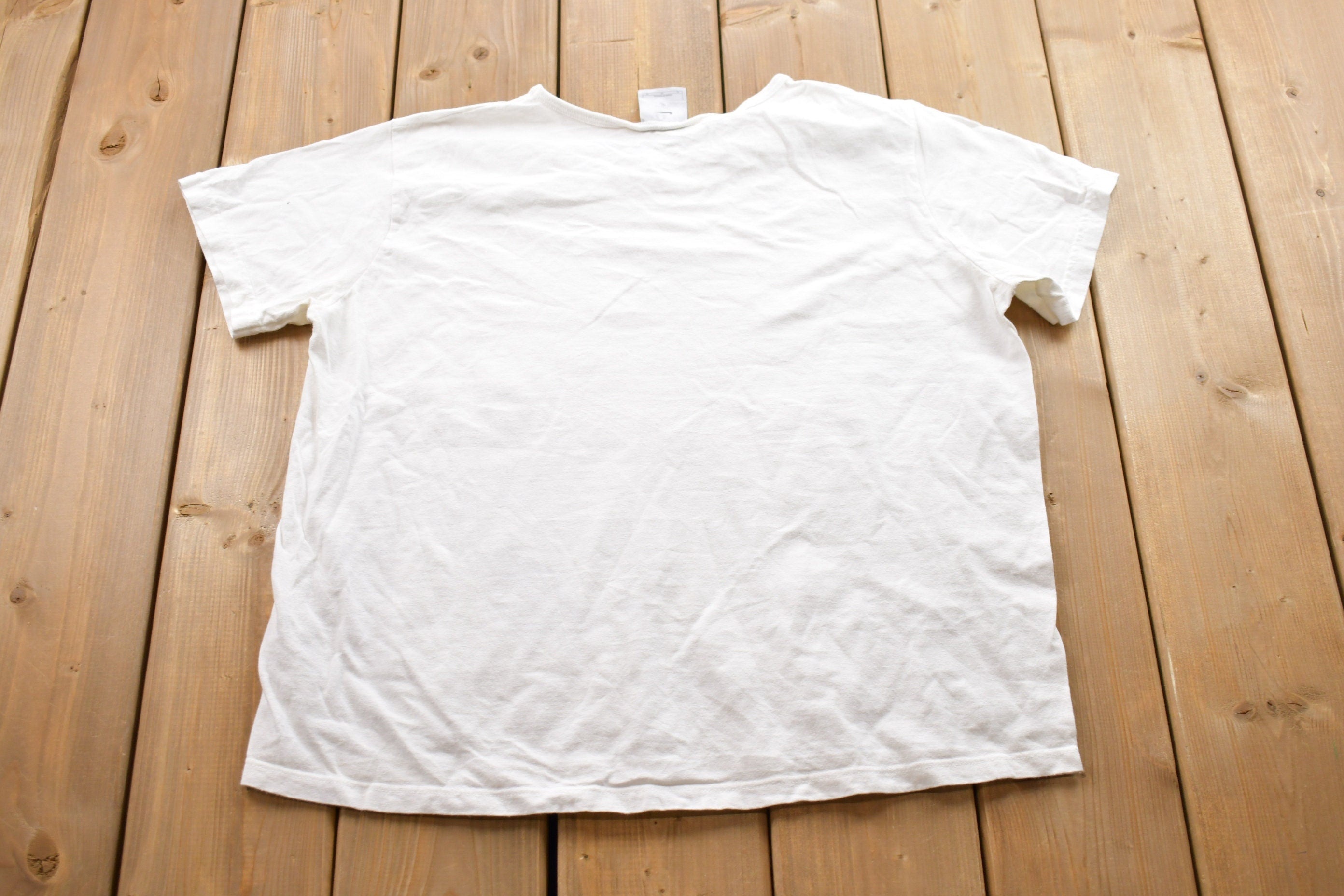 Vintage 1990s Nike Graphic T-Shirt