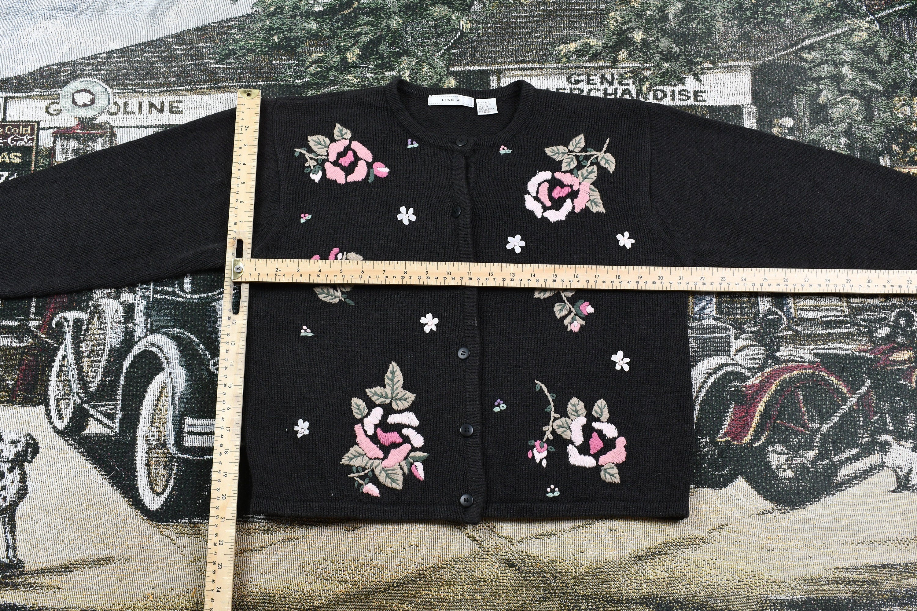 Vintage 1990s Lise J Floral Embroidered Knitted Sweater