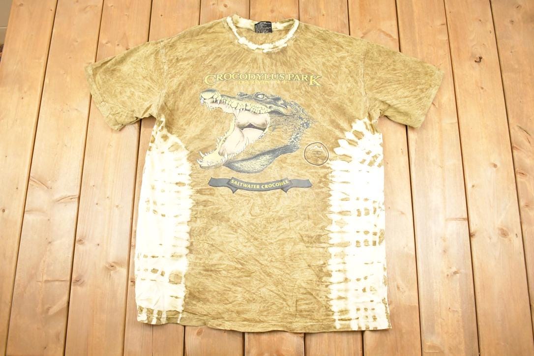 Vintage 1990s Saltwater Crocodile Australia Souvenir T-Shirt Men's L