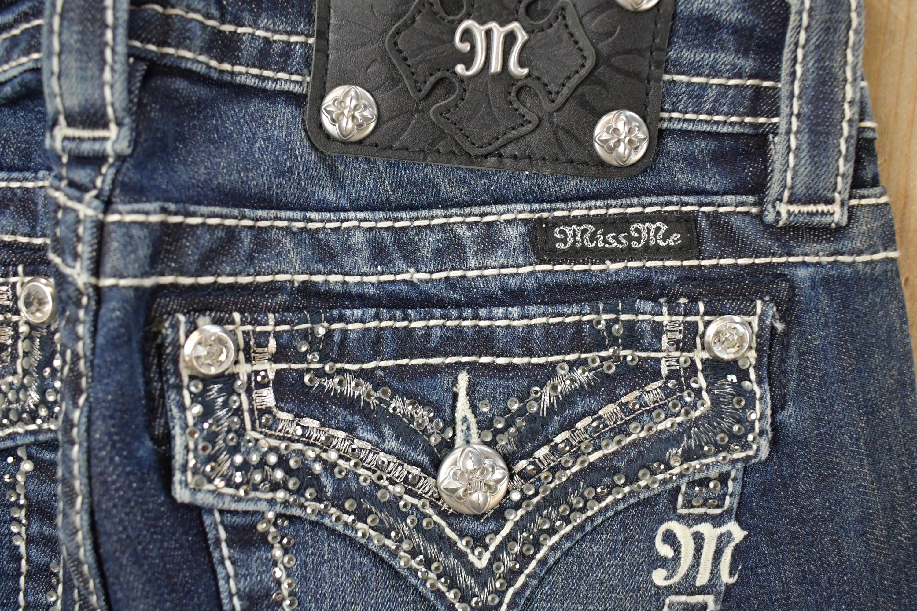 Vintage Deadstock Y2K Miss Me Bedazzled Low Rise Jeans Women's Size 26x31
