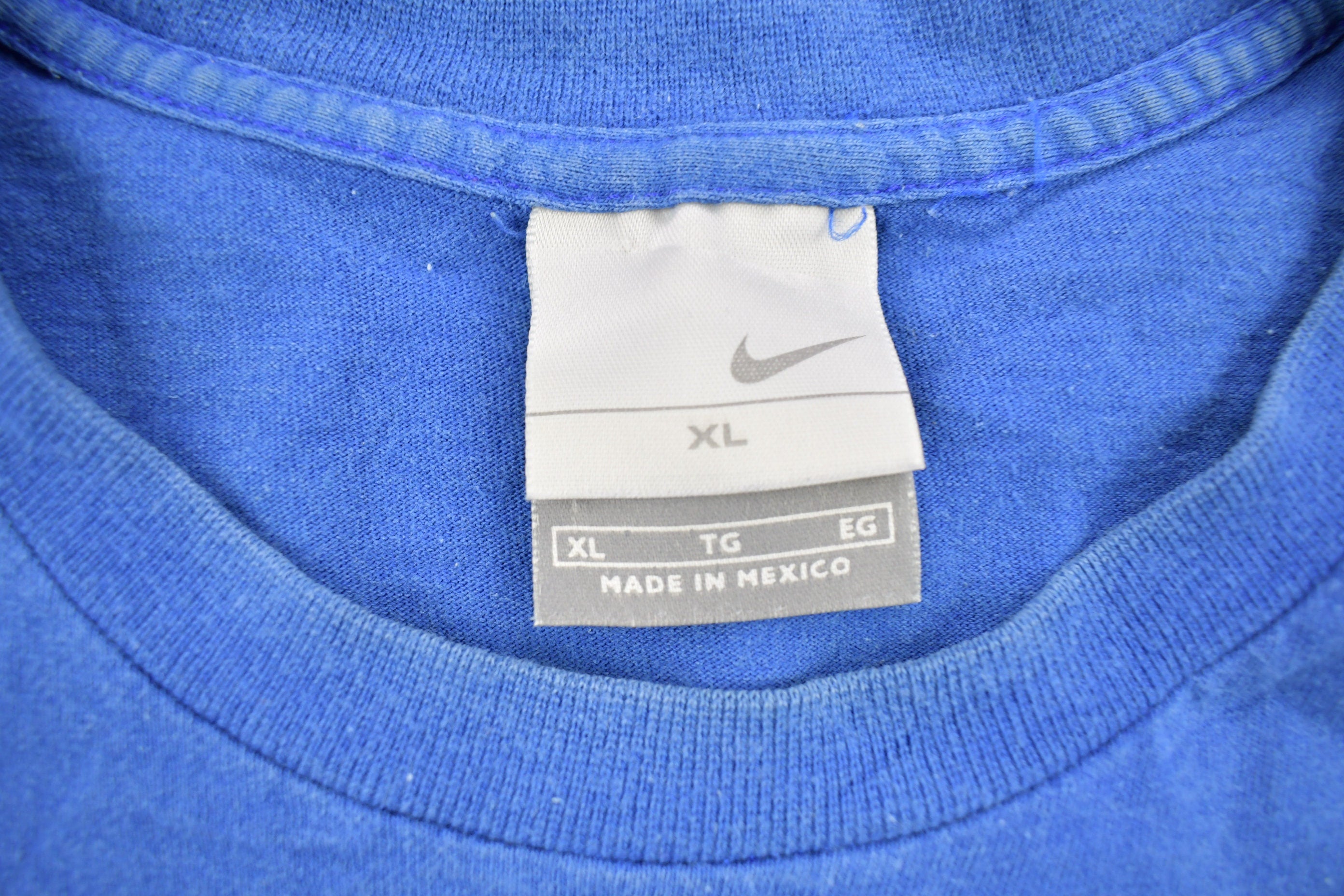 Vintage 2001 Nike Middle Swoosh Long Sleeve Shirt