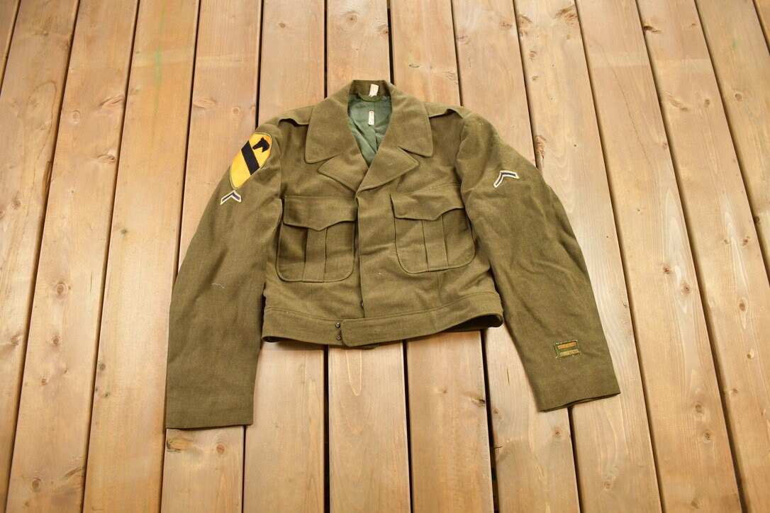 Vintage 1960's Military Jacket / Patchwork / US Army Green / Vintage Army / Streetwear Fashion / Army Jacket