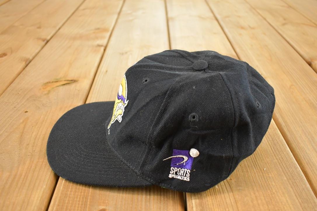 Vintage 1990s Minnesota Vikings Snapback NFL Hat / 90's Embroidered Sportswear Cap