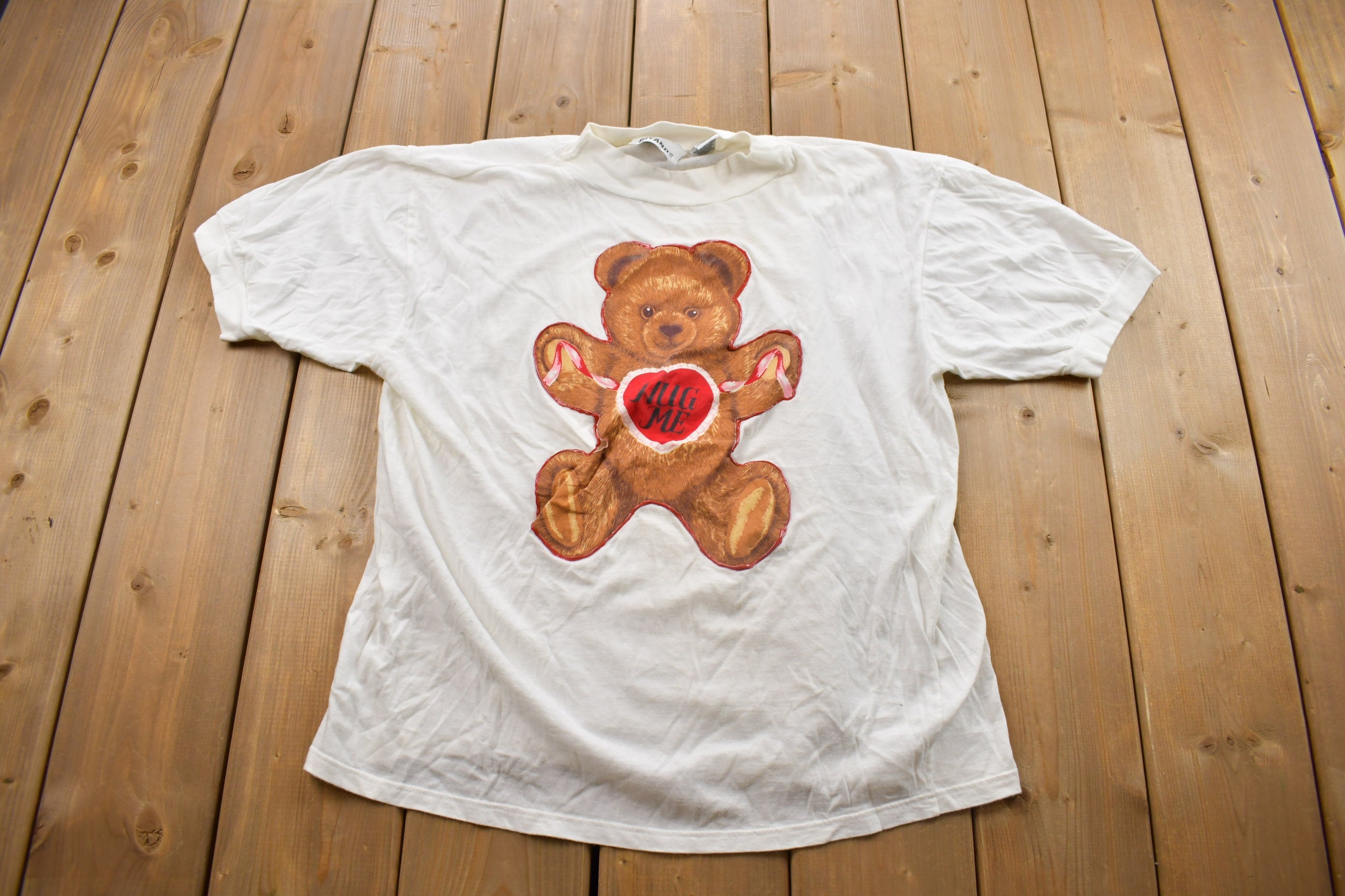 Vintage 1990s Hug Me Teddy Bear Gitano Graphic T Shirt
