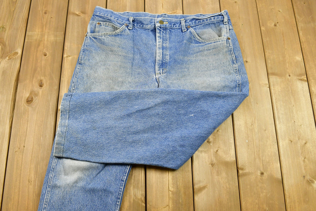Vintage 1990s LEE Light Washed Distressed Jeans