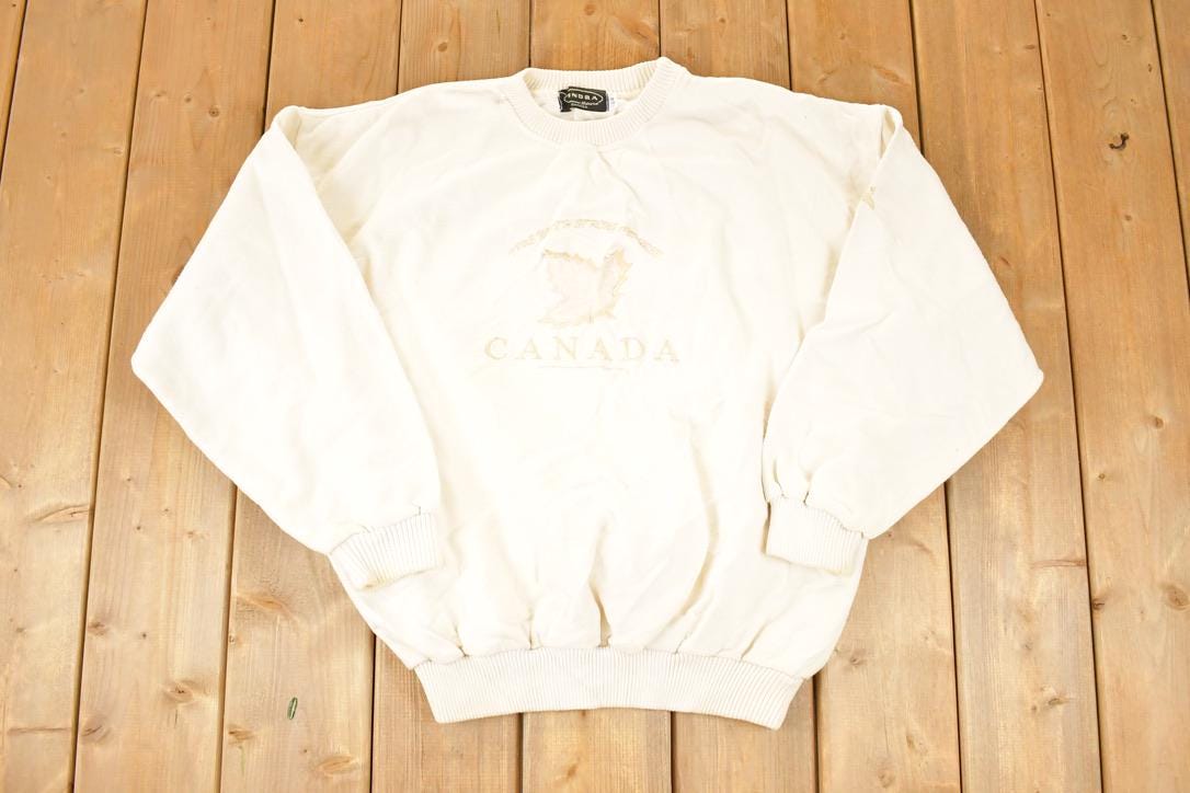 Vintage 1990s Tundra Sport Embroidered Maple Leaf Crewneck Sweatshirt Men's XL