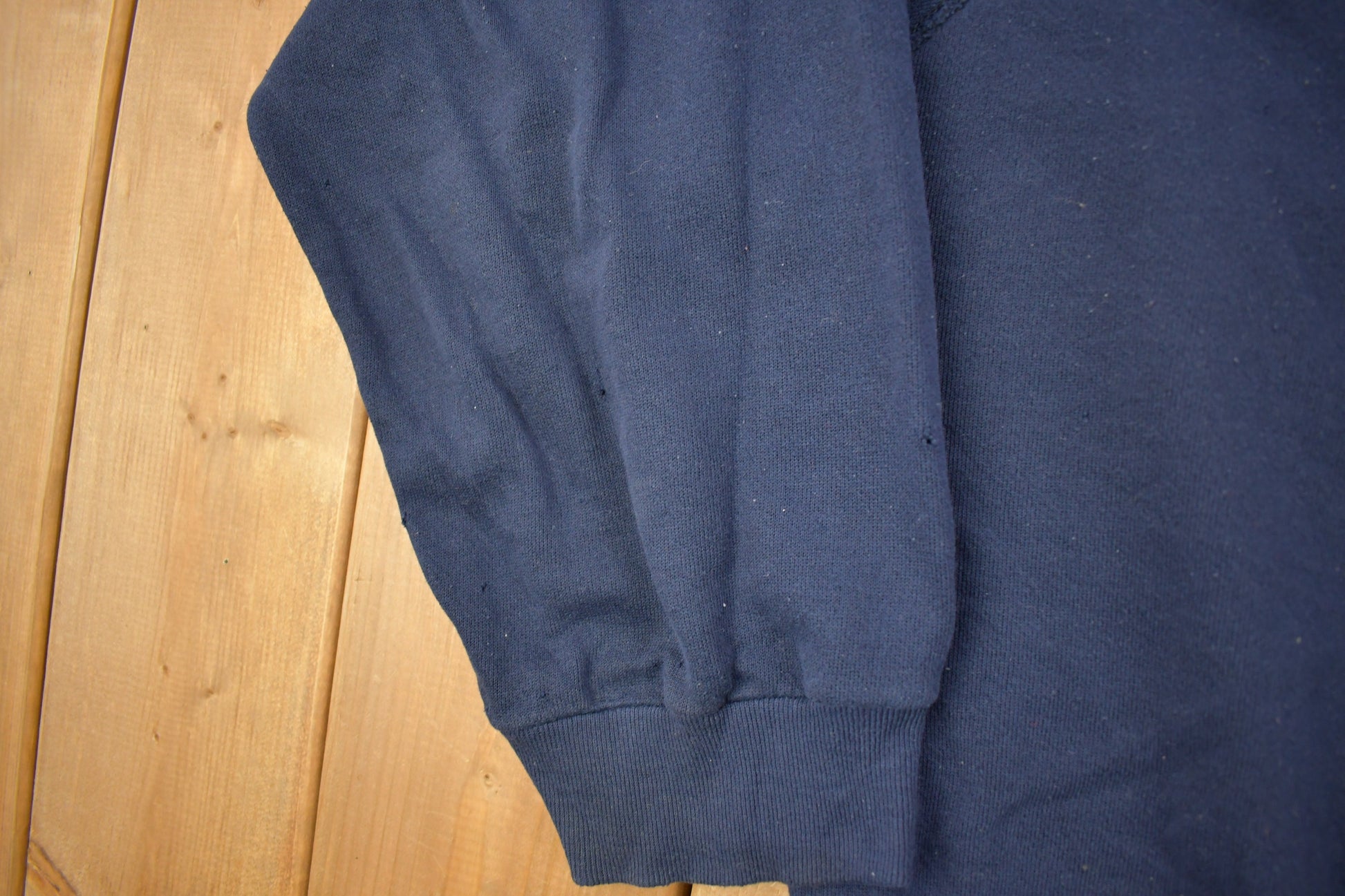 Vintage 1980s Tultex Blue Blank Raglan Crewneck Sweatshirt / 90s Crewneck / Made In USA / Essential / Streetwear / 90s Blank