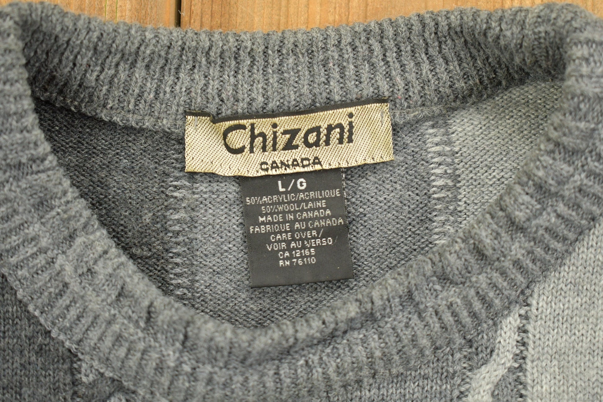 Vintage 1990s Chizani Canada Greyscale Knitted Monochromatic Crewneck Sweater