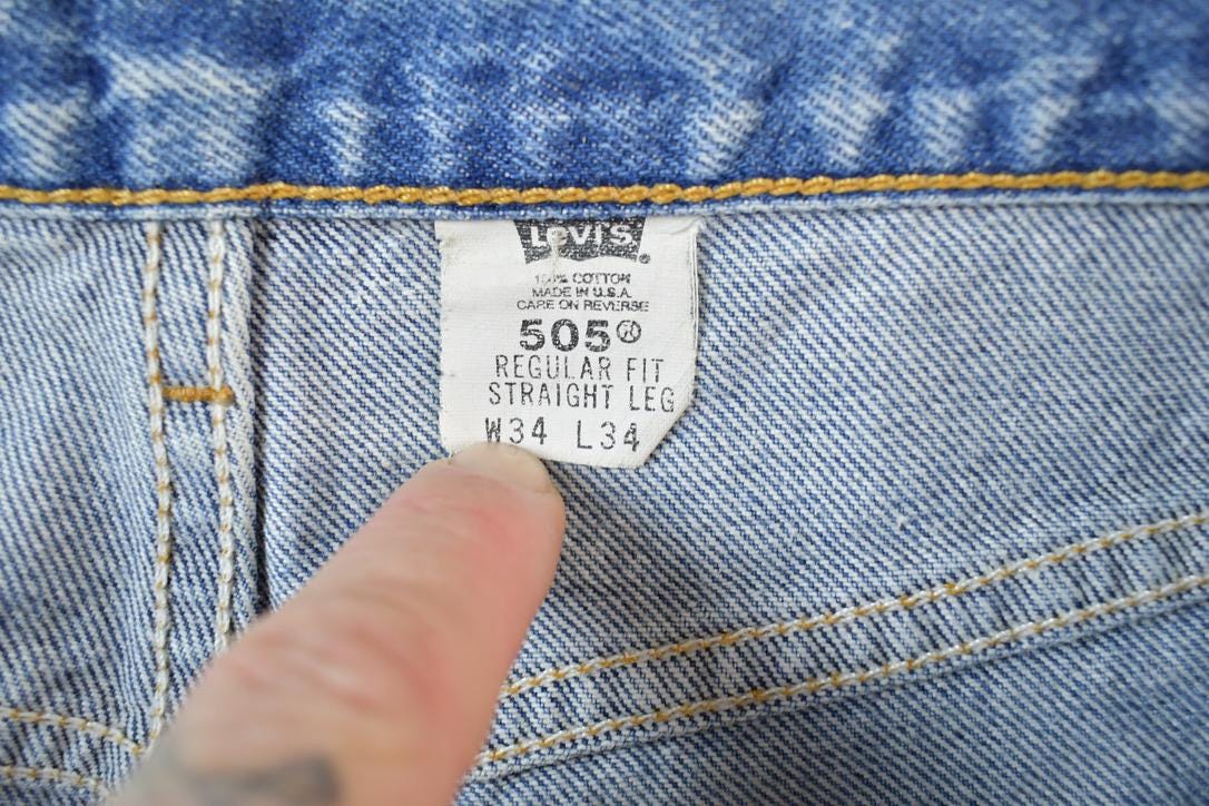 Vintage 1990s Levi Strauss Red Tab 505 Denim Jeans Size 34 x 34