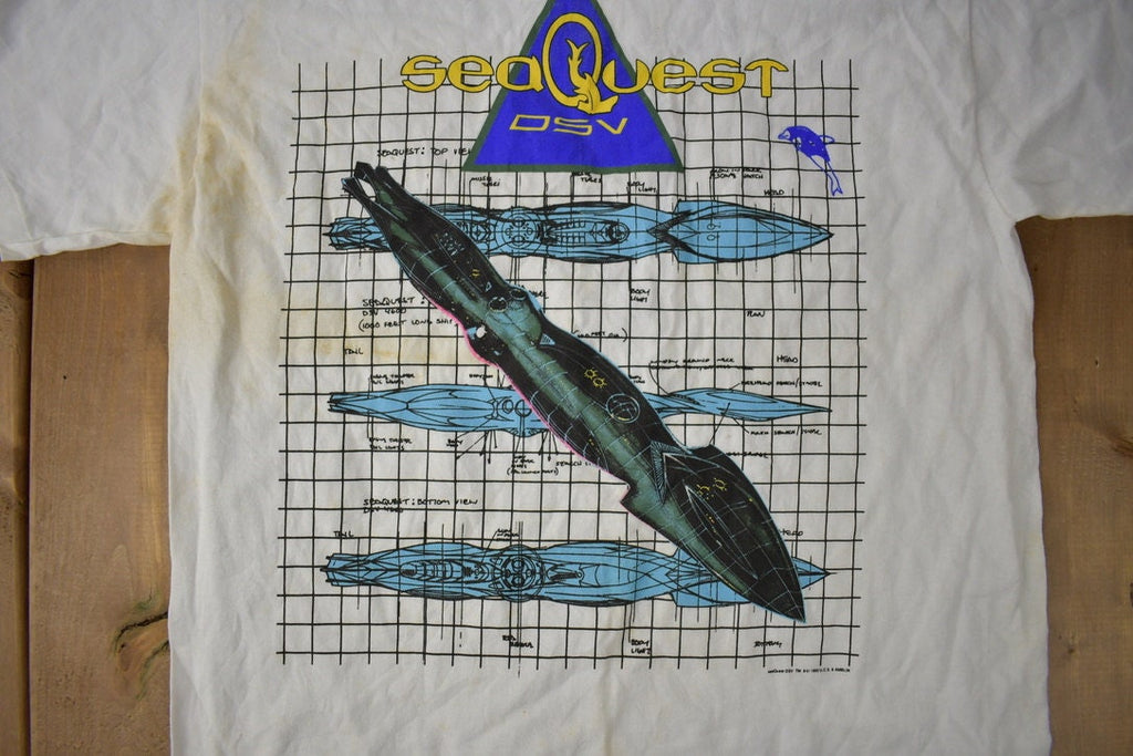 Vintage 1990s Sea Quest DSV Single Stitch TV Promo Graphic T Shirt Size L *Stains*