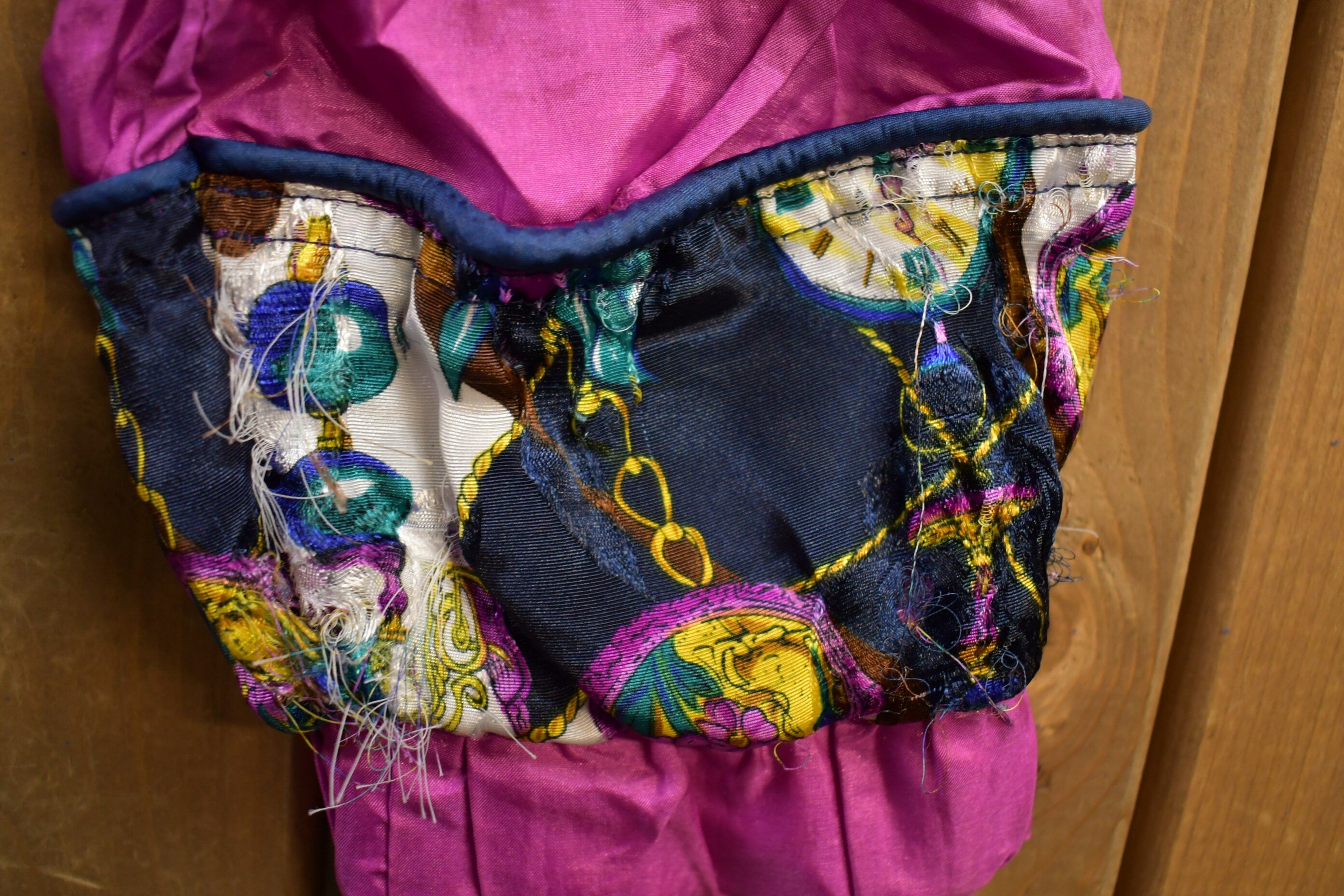 Vintage 1990s Pan Asia Abstract Clock Windbreaker
