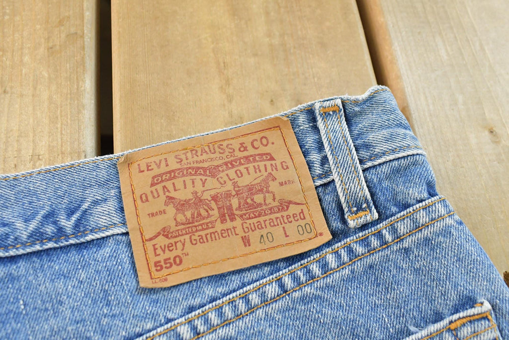 Vintage 1990s Levi's 550 Relaxed Fit Denim Blue Jean Shorts Men's 38 / 90s Jorts / Streetwear / Hypebeast / Street Style