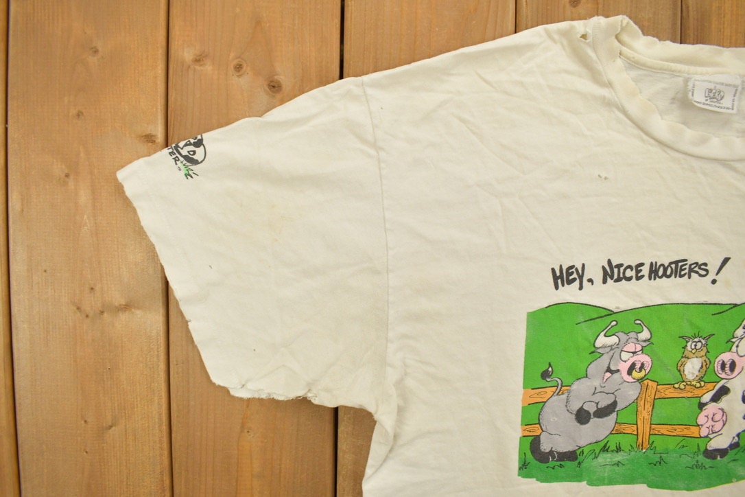 Vintage 1990s A Heard Of Laughter Graphic T Shirt