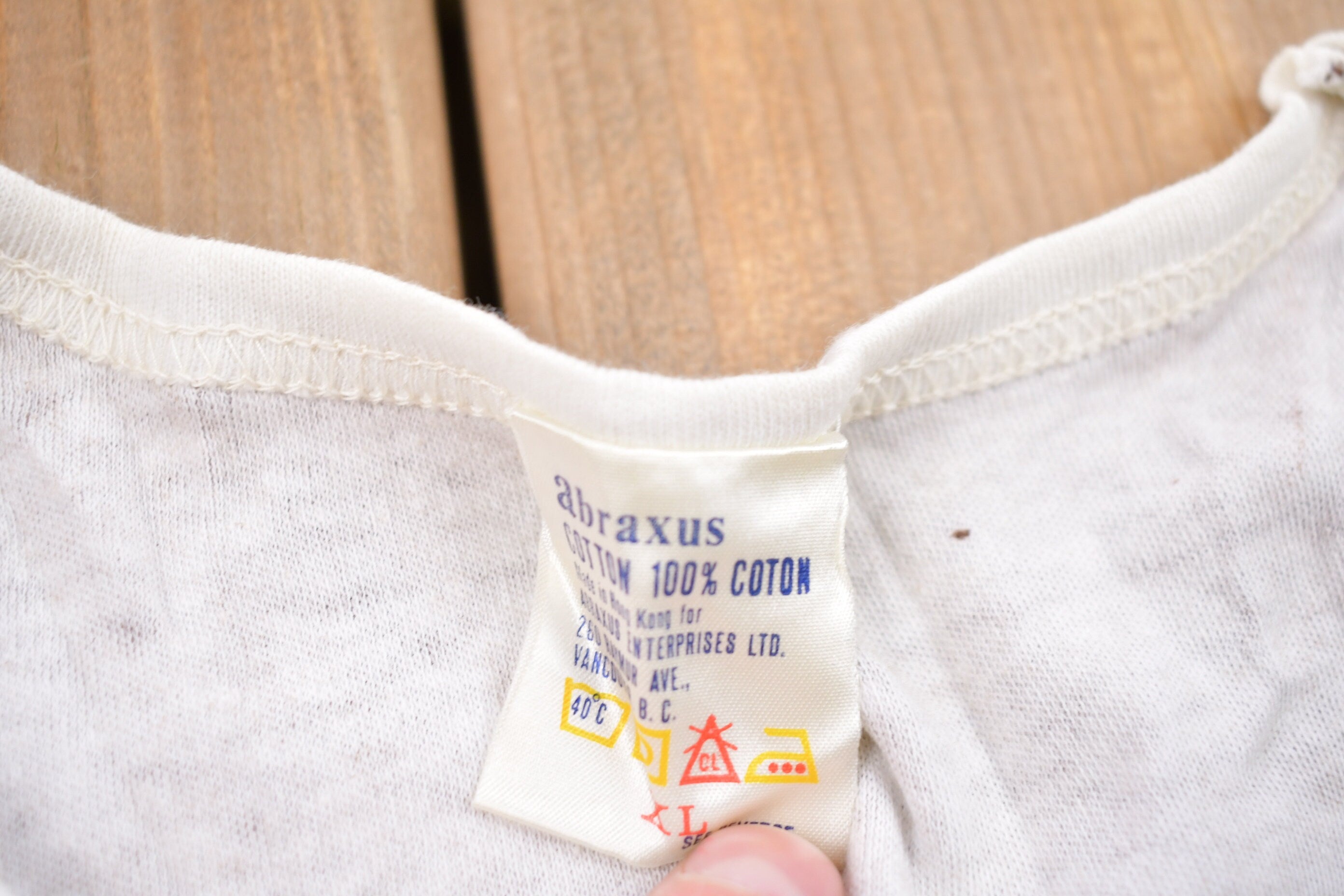 Vintage 1970s Contrast Faded Graphic T-Shirt