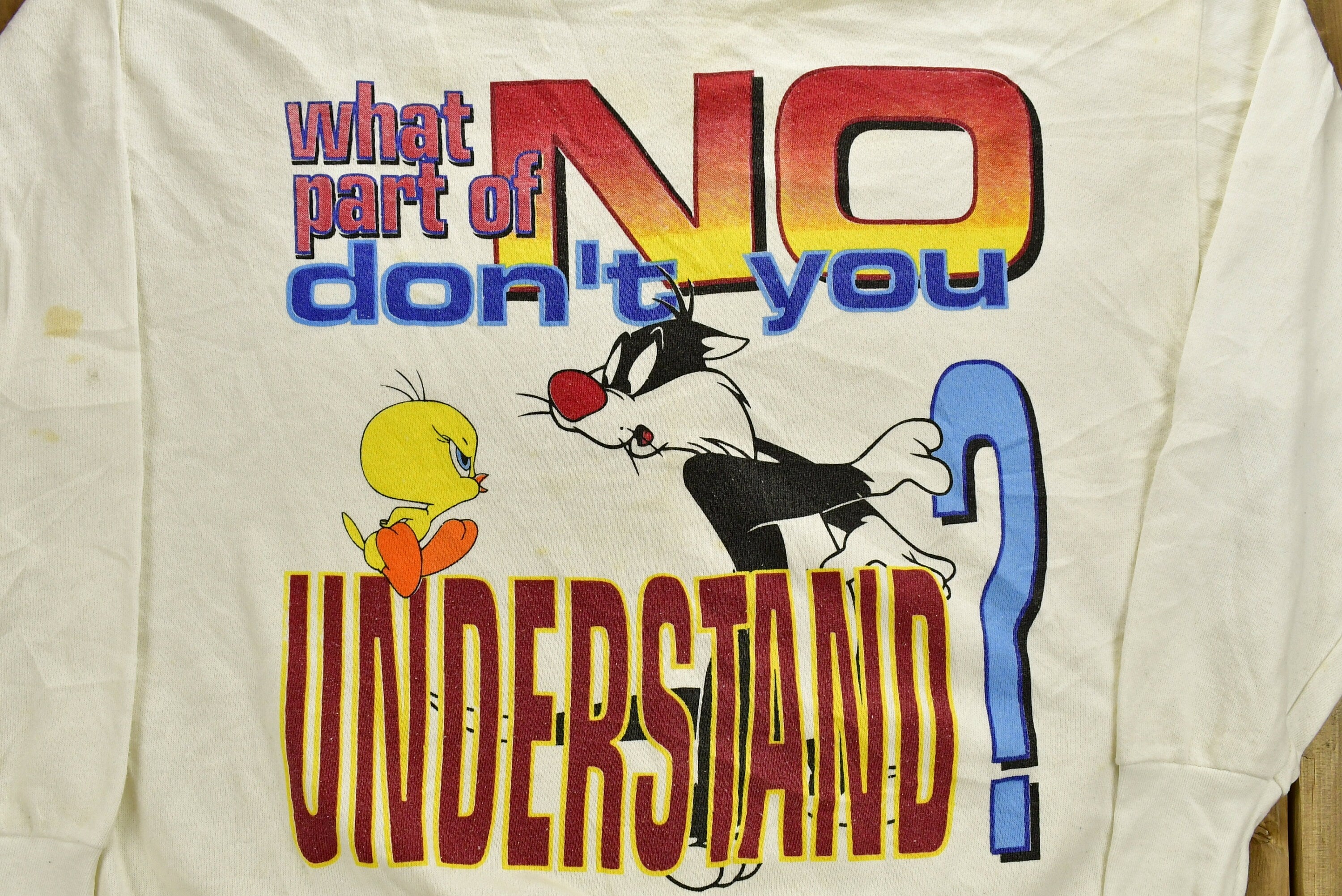 Vintage 1997 Looney Tunes Graphic Woman's Crewneck