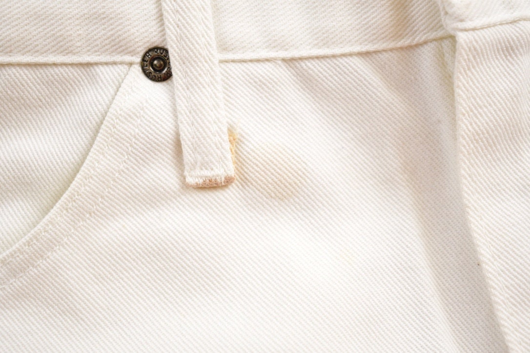 Vintage 1980s White Rustler Jeans Size 32 x 29.5