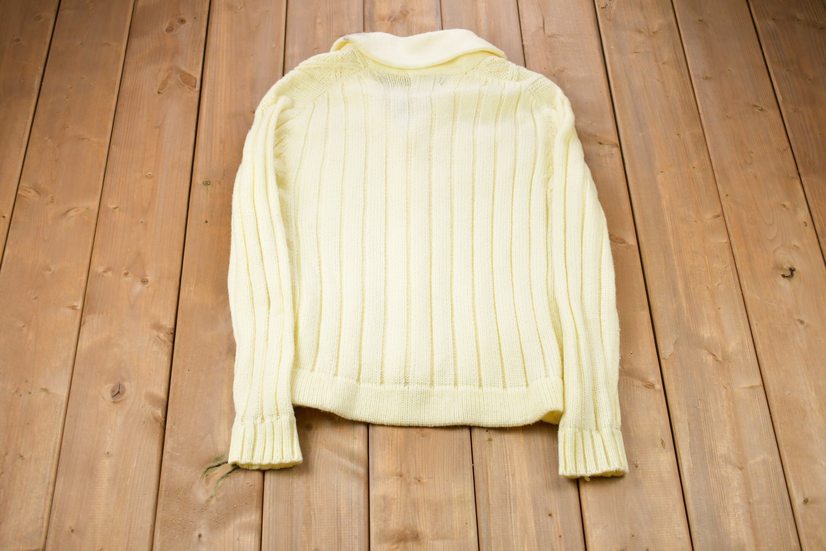 Vintage 1980s Tarleton Curling Knitted Sweater