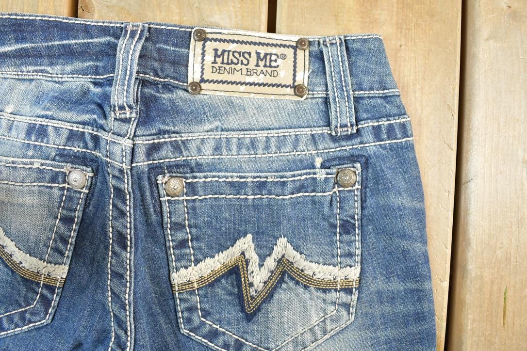 Vintage Y2K Miss Me Bedazzled Low Rise Jeans Size 26x31