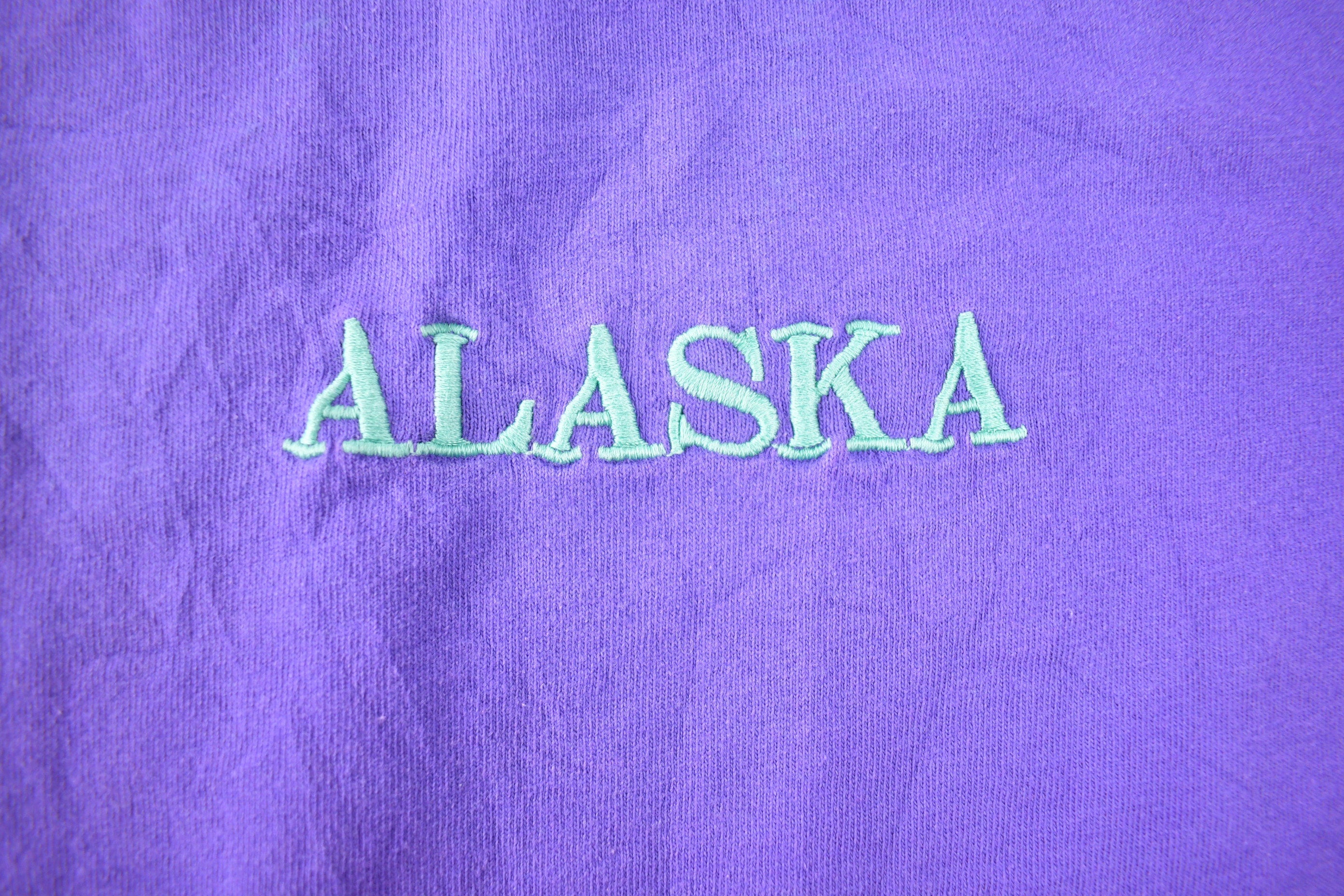 Vintage 1990s Alaska Bear Tracks Souvenir T Shirt Made In USA