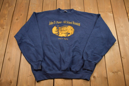 Vintage 1990s Crewneck Sweatshirt / 90s Crewneck / Made In USA / Essential / Streetwear / 90s