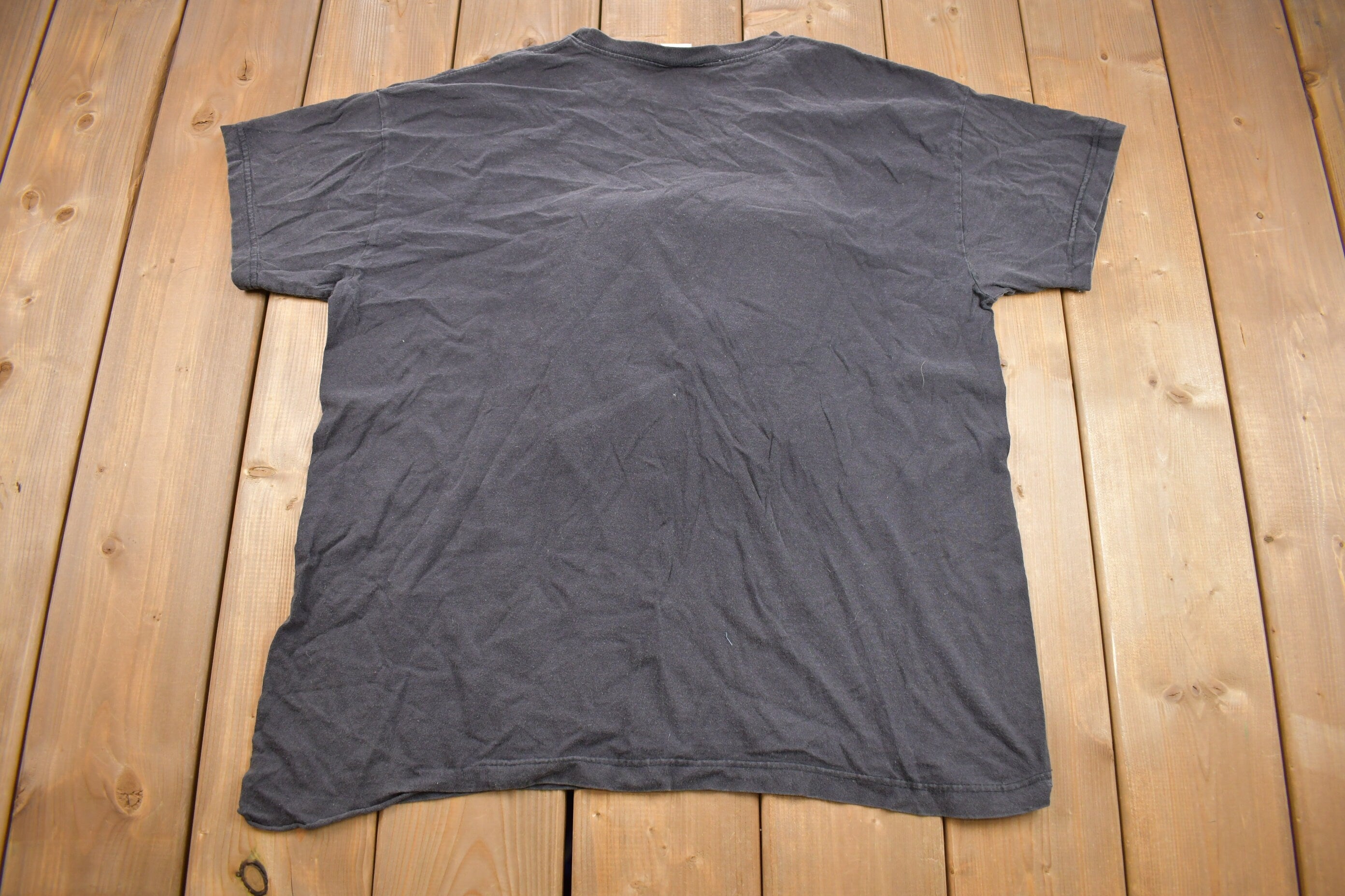 Vintage 1990s Winnie the Pooh Disney Graphic Cartoon T-Shirt