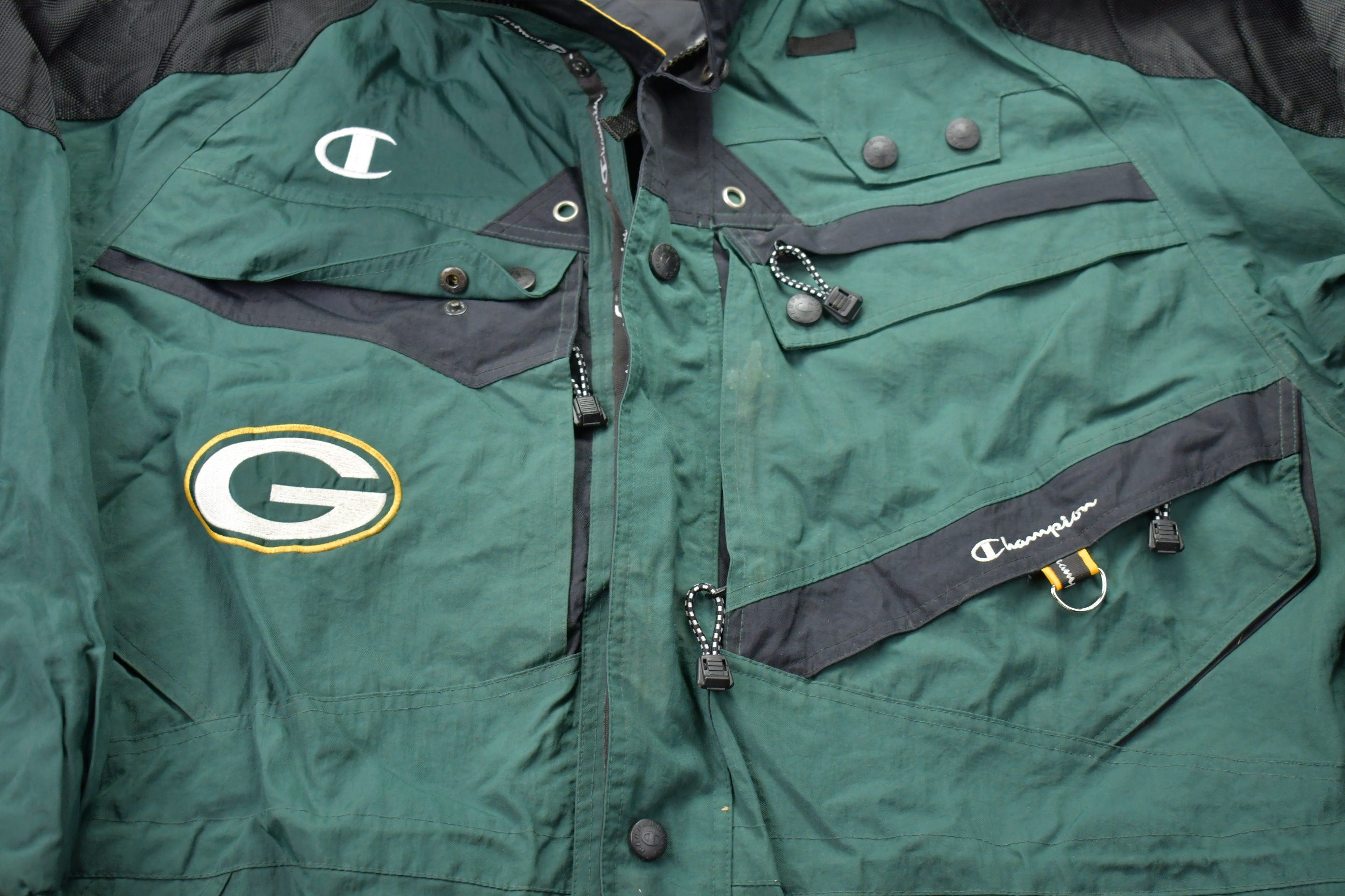 Vintage 1990s Champion Green Bay Packers NFL Windbreaker Jacket