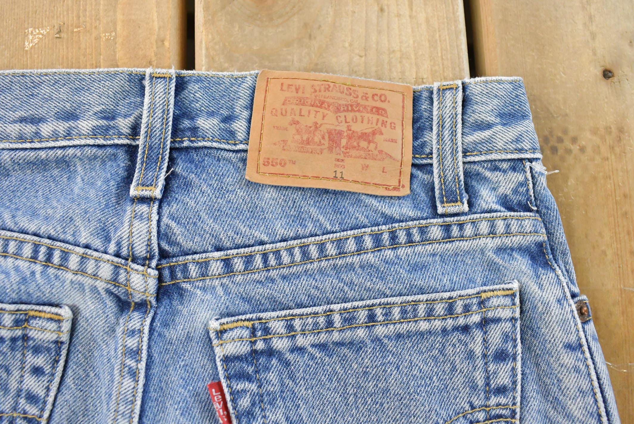 Vintage 1990s Levi's 550 Relaxed Fit Denim Jeans Women's 25 x 25 / 90s Levi's / Streetwear