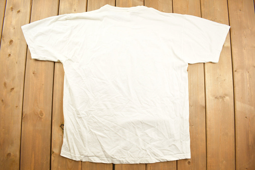 Vintage Y2K Native American Wolf Theme T Shirt /