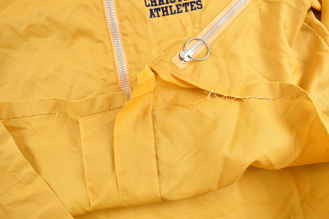 Vintage 1970s Fellowship of Christian Athletes Windbreaker Jacket / Athletic Spring Summer / True Vintage / Streetwear / Made In USA / 70s