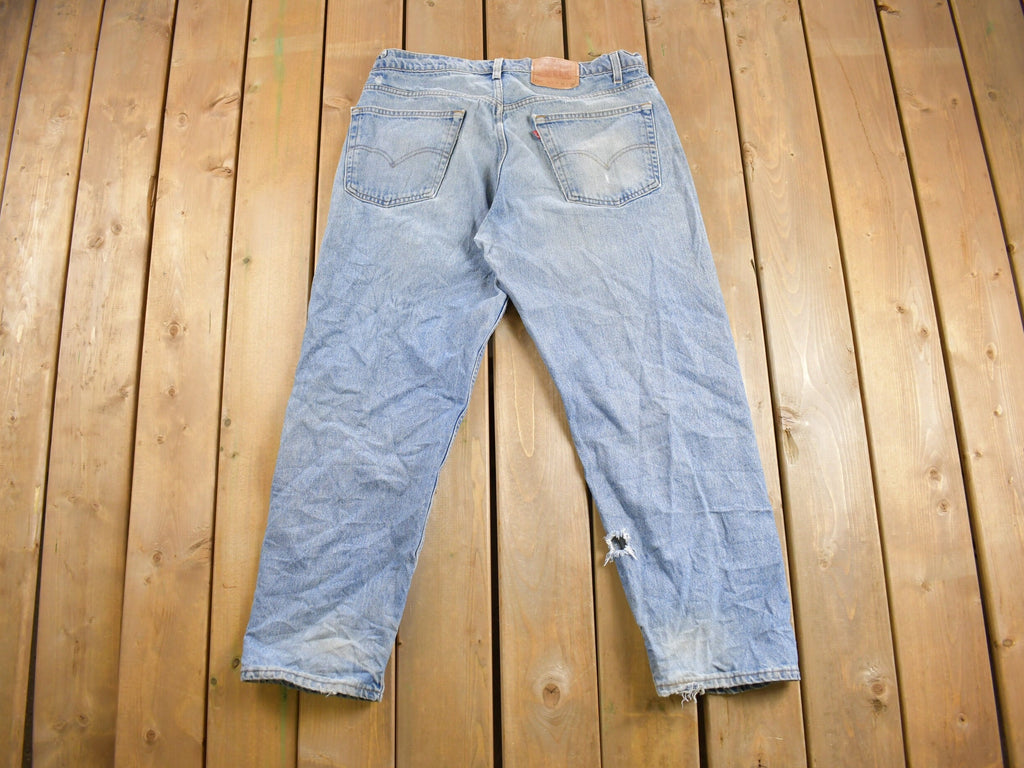 Vintage 1990s Levi's 565 Red Tab Denim Jeans Size 38 x 30
